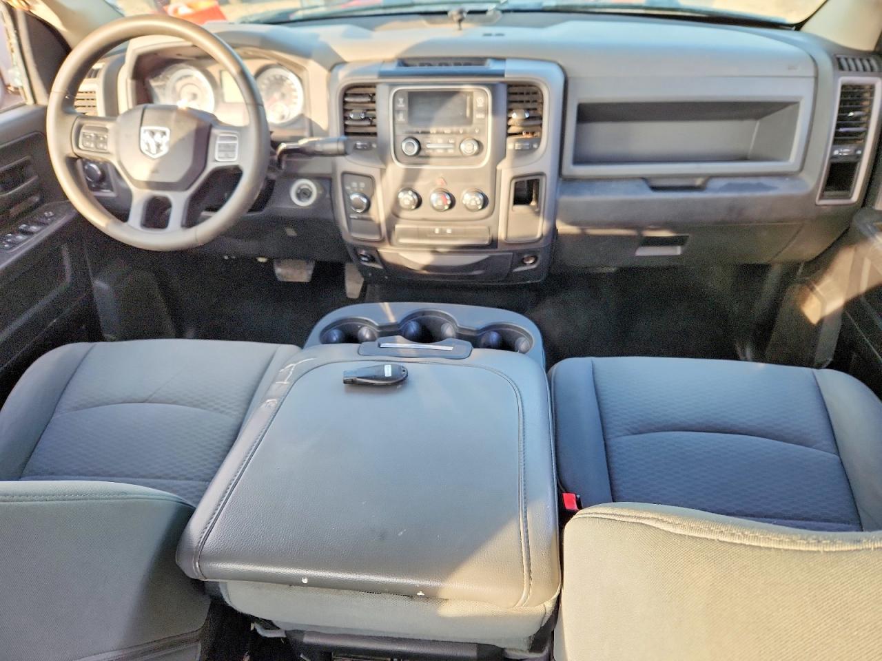 2013 RAM 1500 ST photo 8