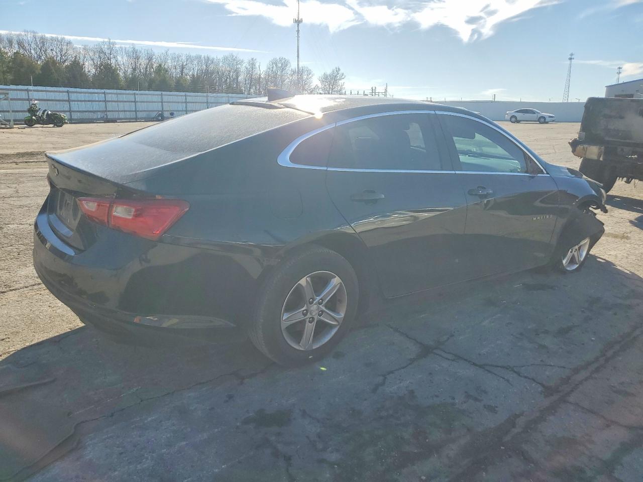2020 CHEVROLET MALIBU LS photo 3
