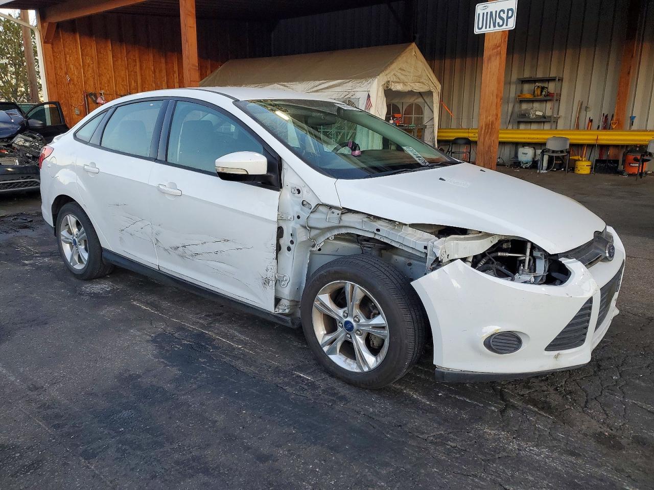 2014 FORD FOCUS SE photo 4