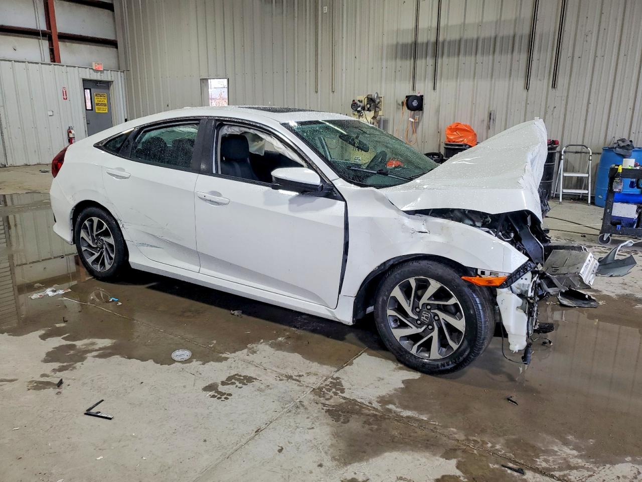 2017 HONDA CIVIC EX photo 4
