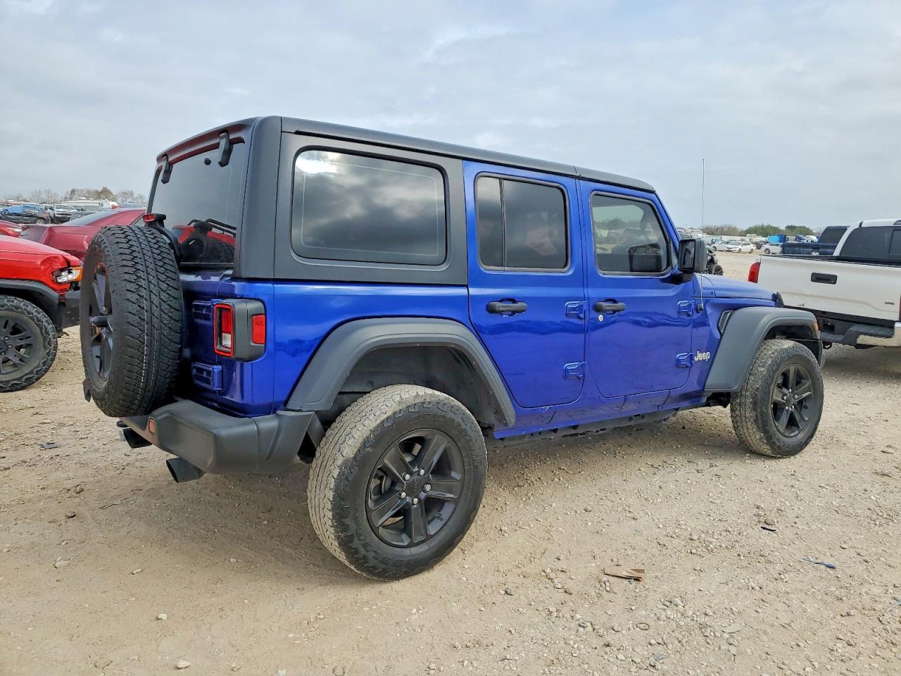 2018 JEEP WRANGLER UNLIMITED SPORT photo 3