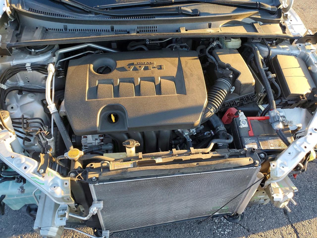2015 TOYOTA COROLLA L photo 11