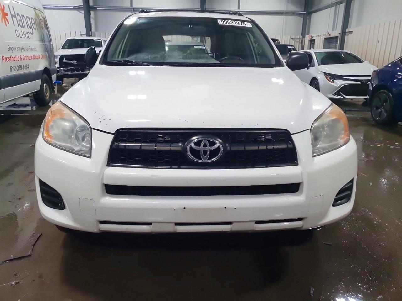 2009 TOYOTA RAV4 photo 5