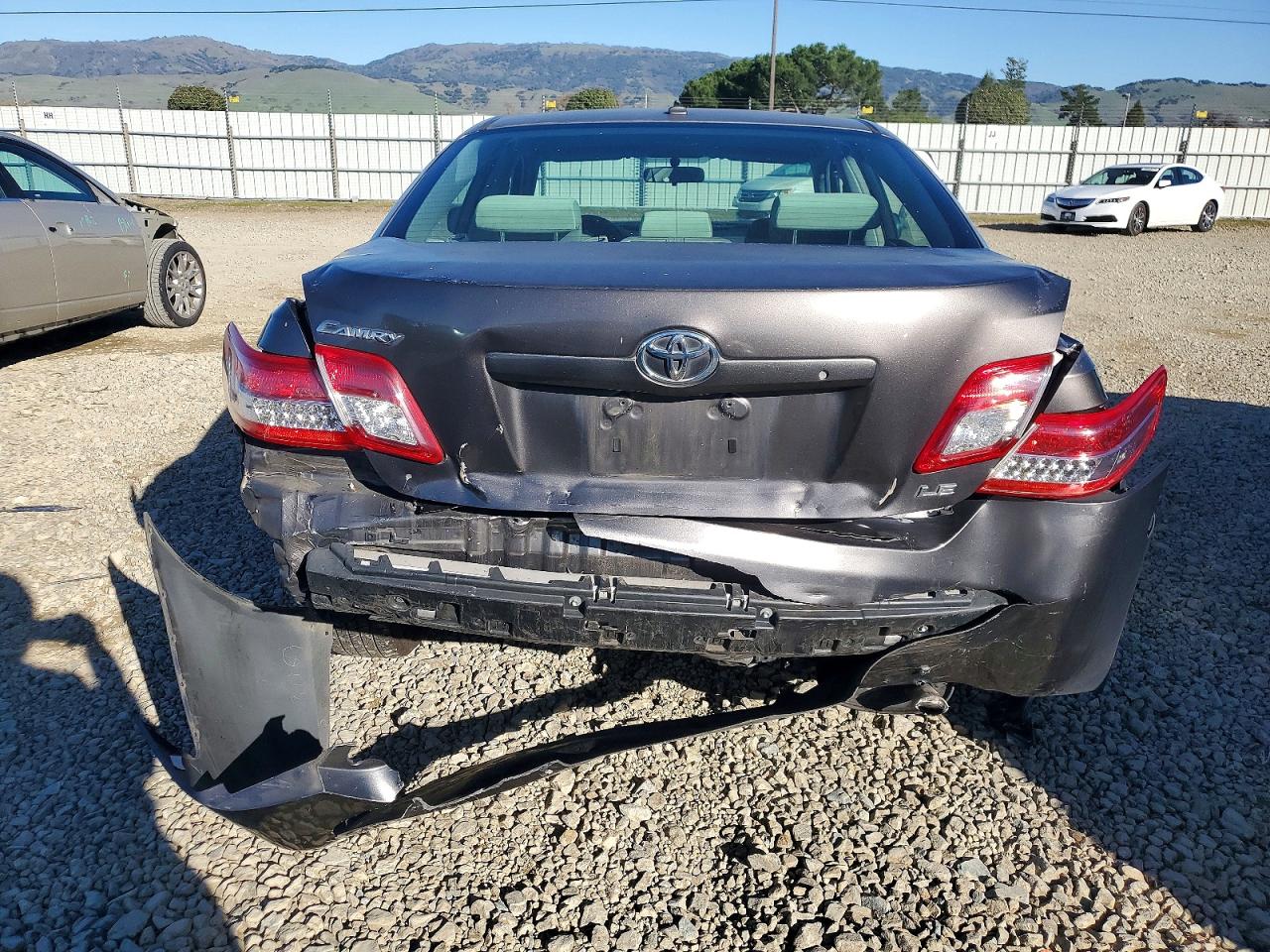 2011 TOYOTA CAMRY BASE photo 6