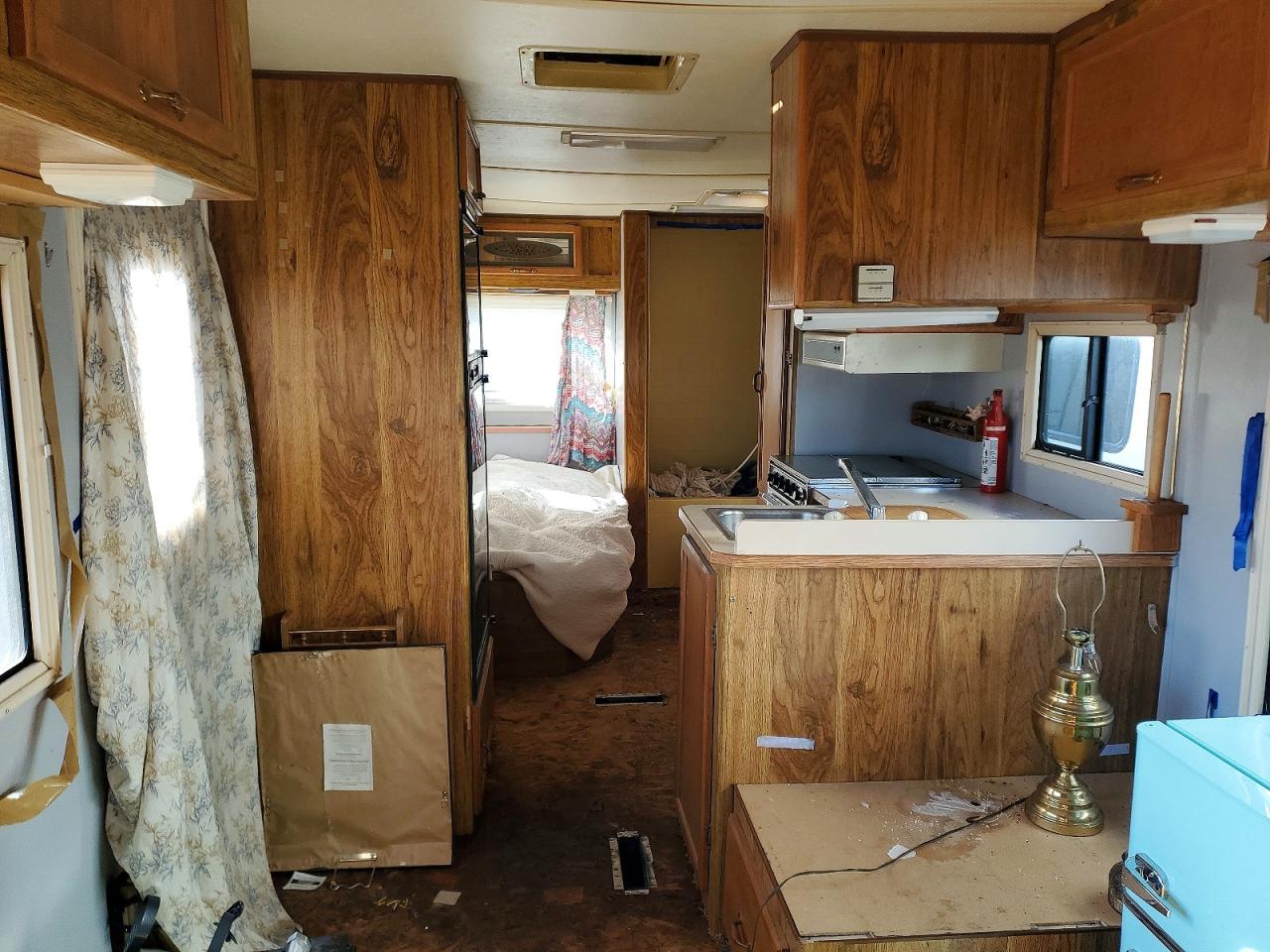 1988 FORD ECONOLINE E350 CUTAWAY VAN photo 6