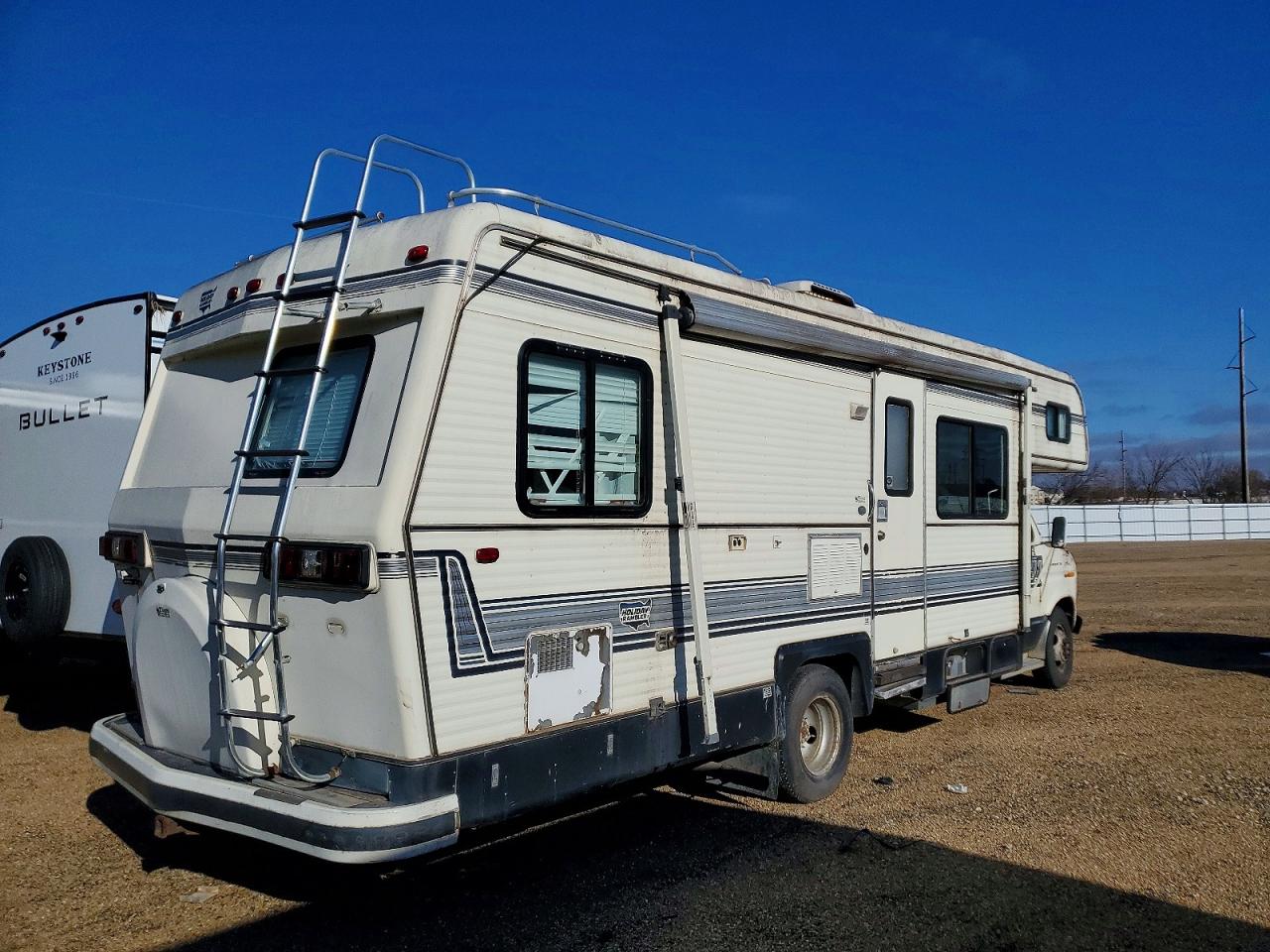 1988 FORD ECONOLINE E350 CUTAWAY VAN photo 4