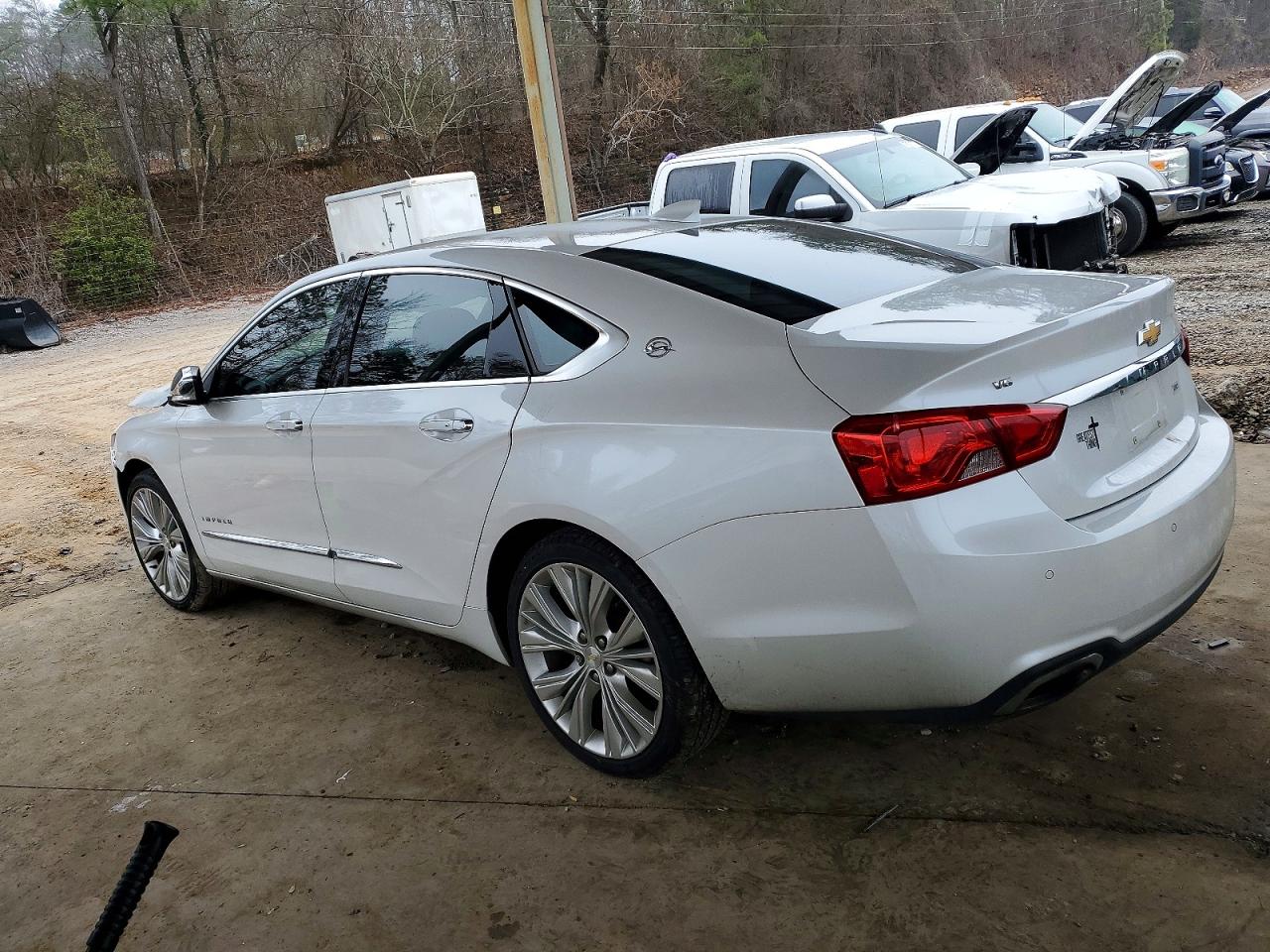 2018 CHEVROLET IMPALA PREMIER photo 2