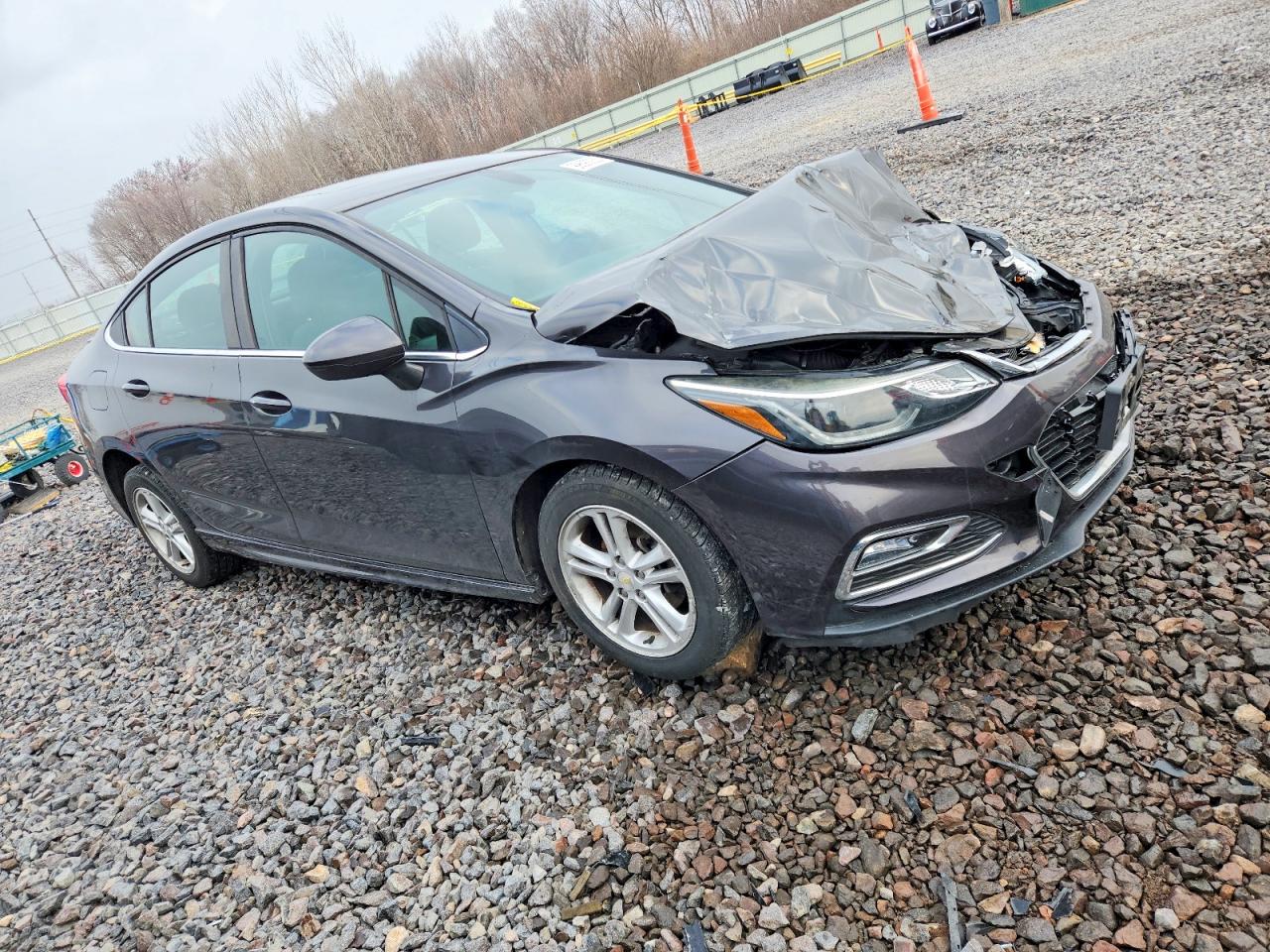 2016 CHEVROLET CRUZE LT photo 4