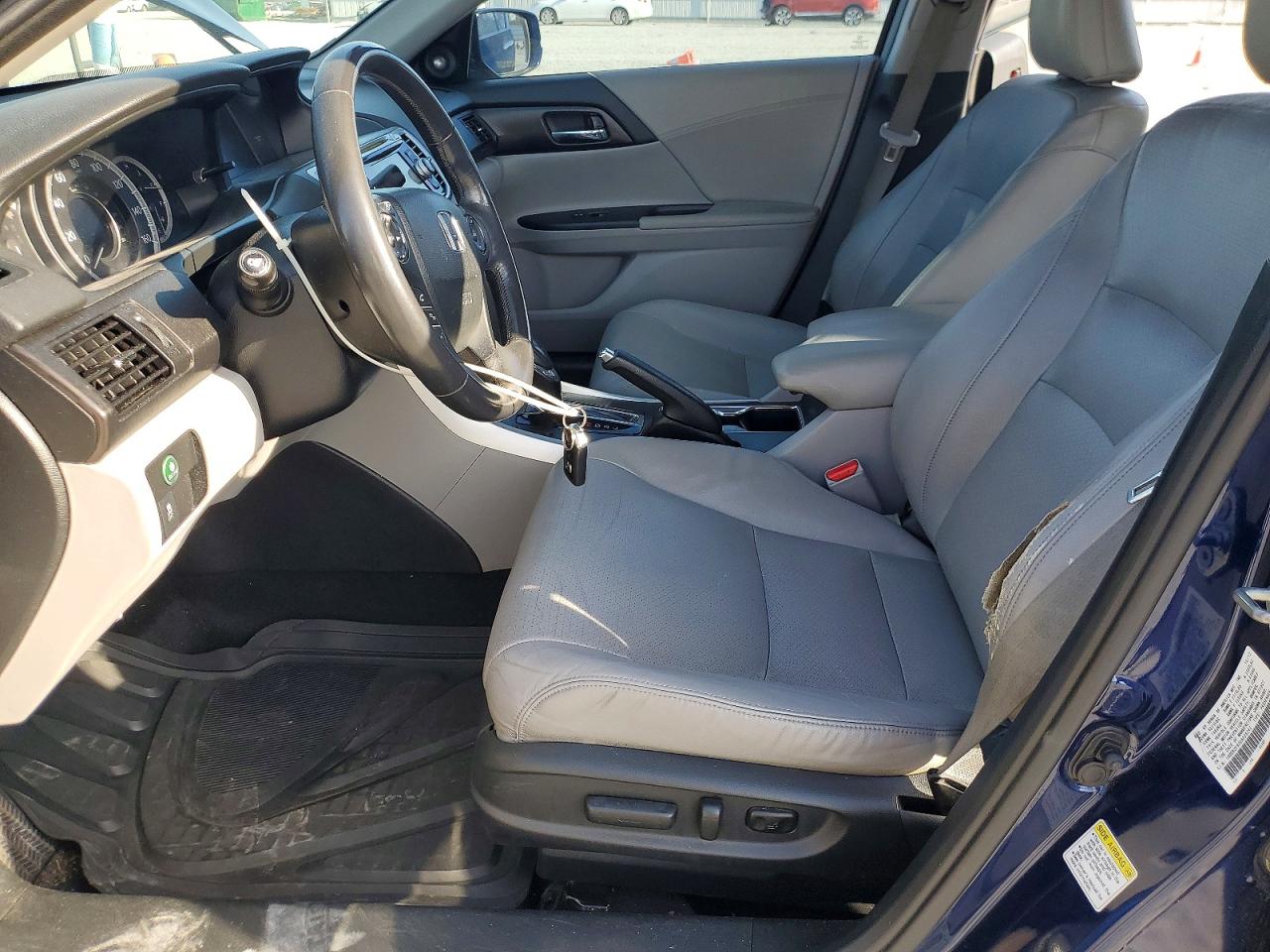 2013 HONDA ACCORD photo 7