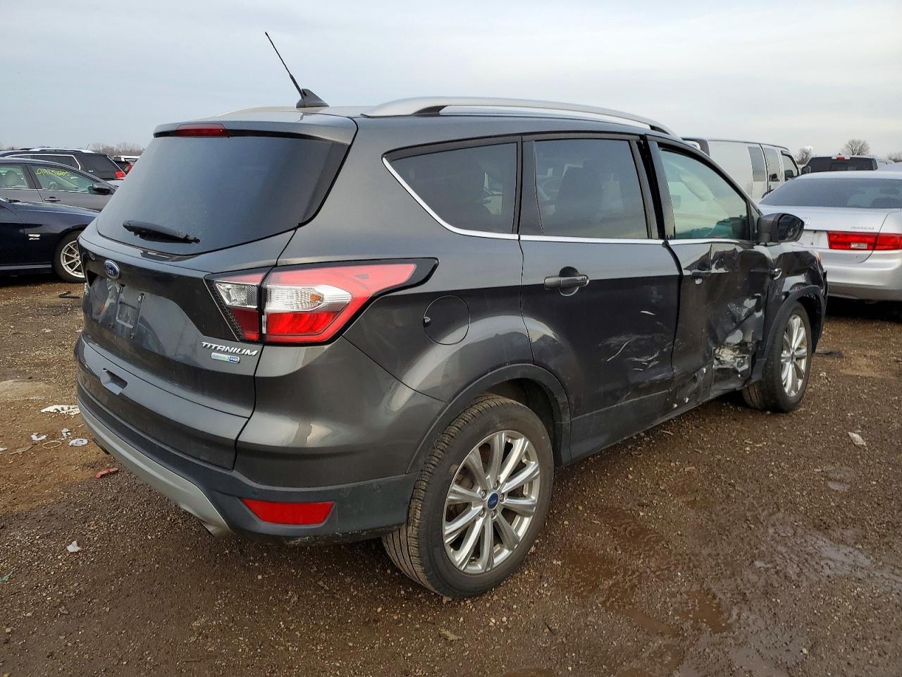 2018 FORD ESCAPE TITANIUM photo 3