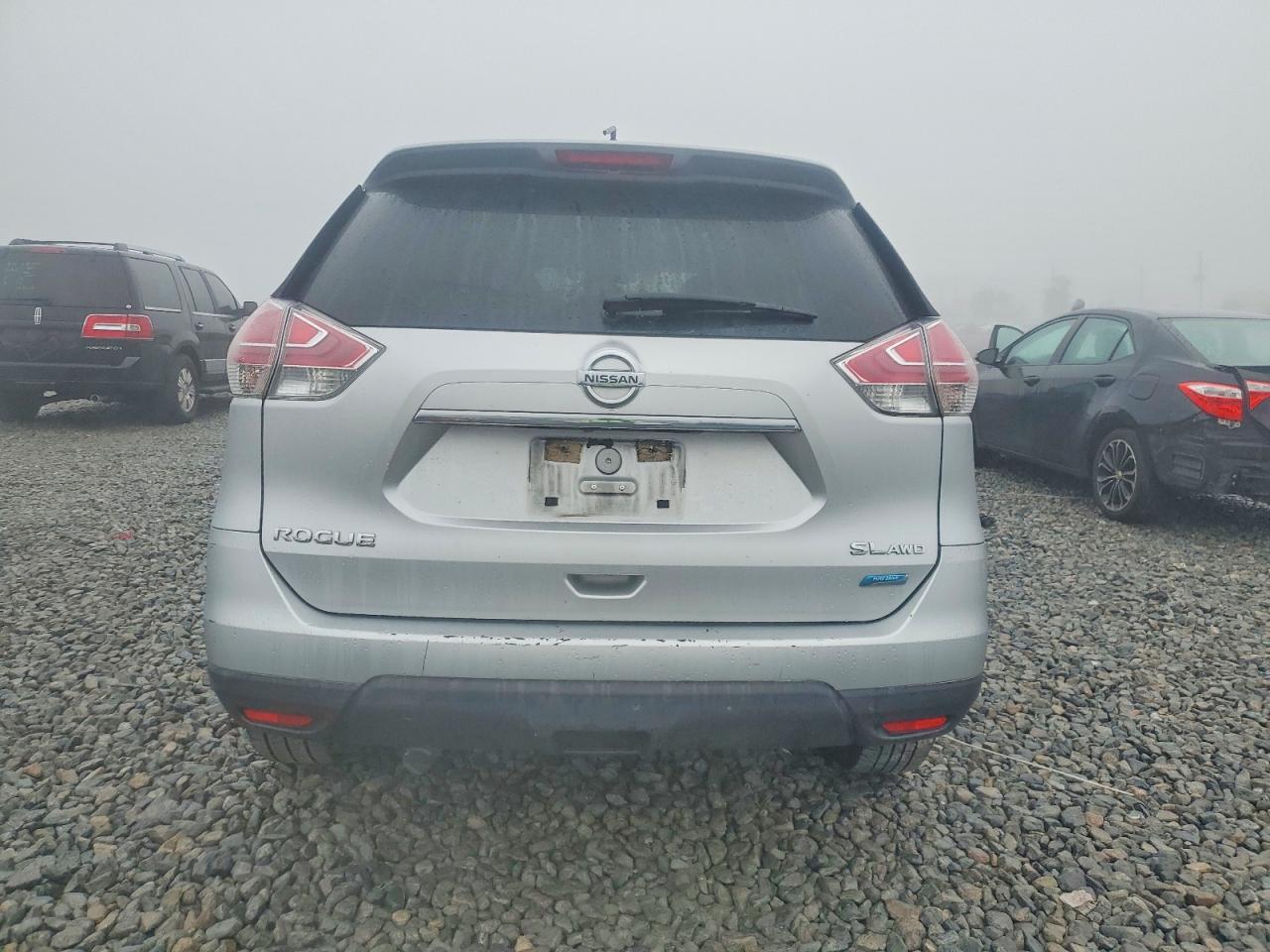 2014 NISSAN ROGUE S photo 6