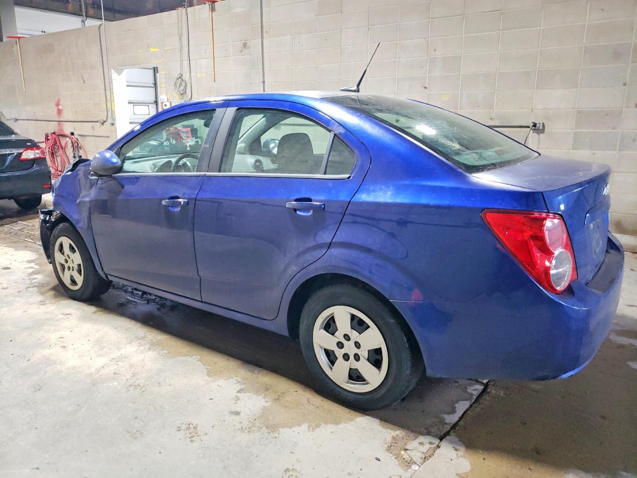 2014 CHEVROLET SONIC LS photo 2