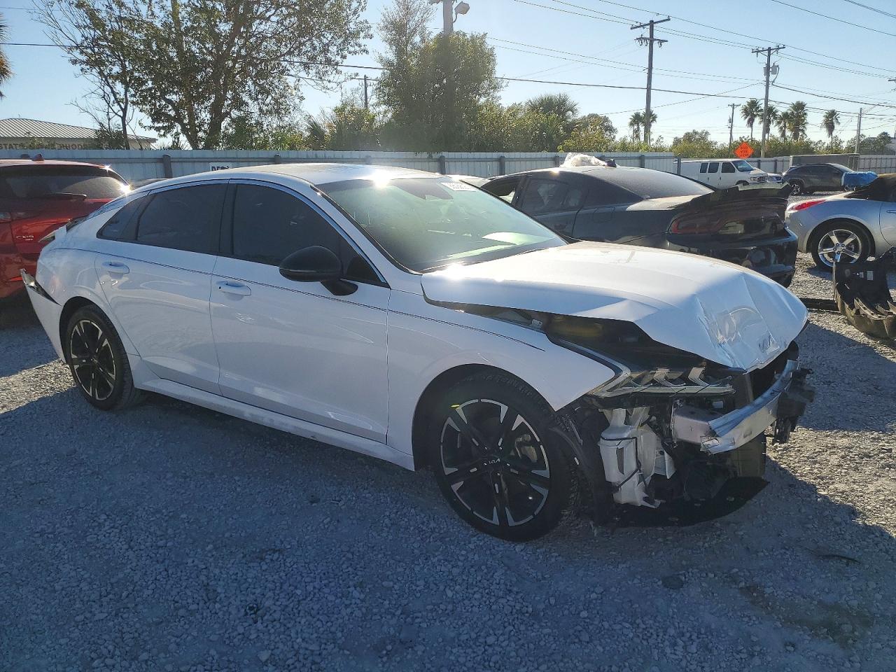 2023 KIA K5 GT LINE photo 4