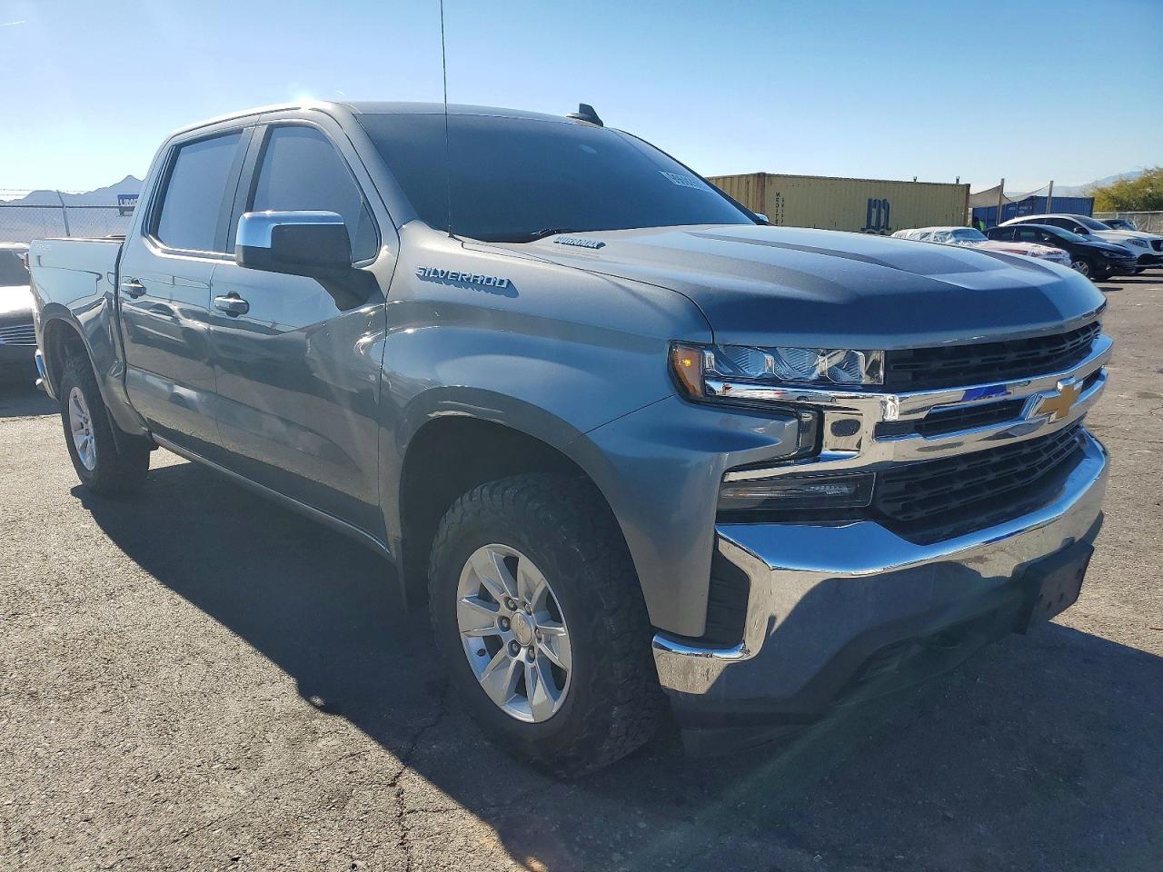 2021 CHEVROLET SILVERADO K1500 LT photo 4