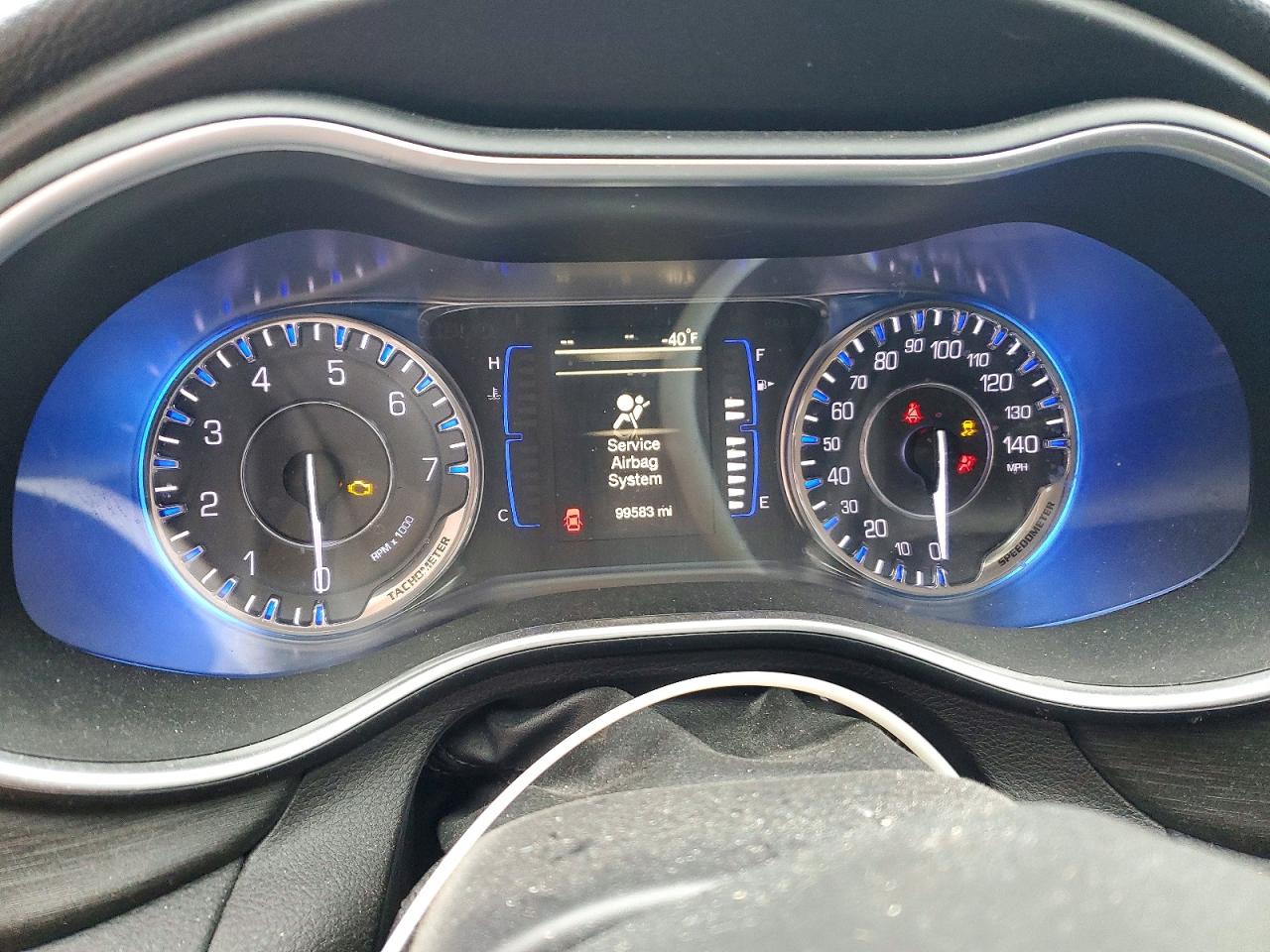 2016 CHRYSLER 200 LIMITED photo 9