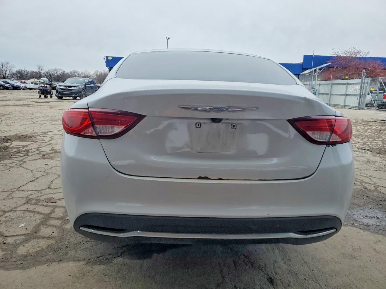 2016 CHRYSLER 200 LIMITED photo 6