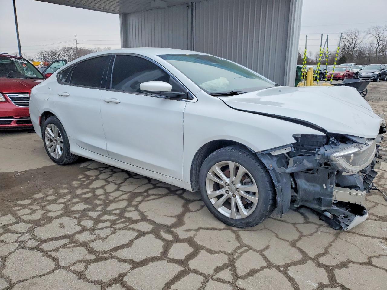 2016 CHRYSLER 200 LIMITED photo 4
