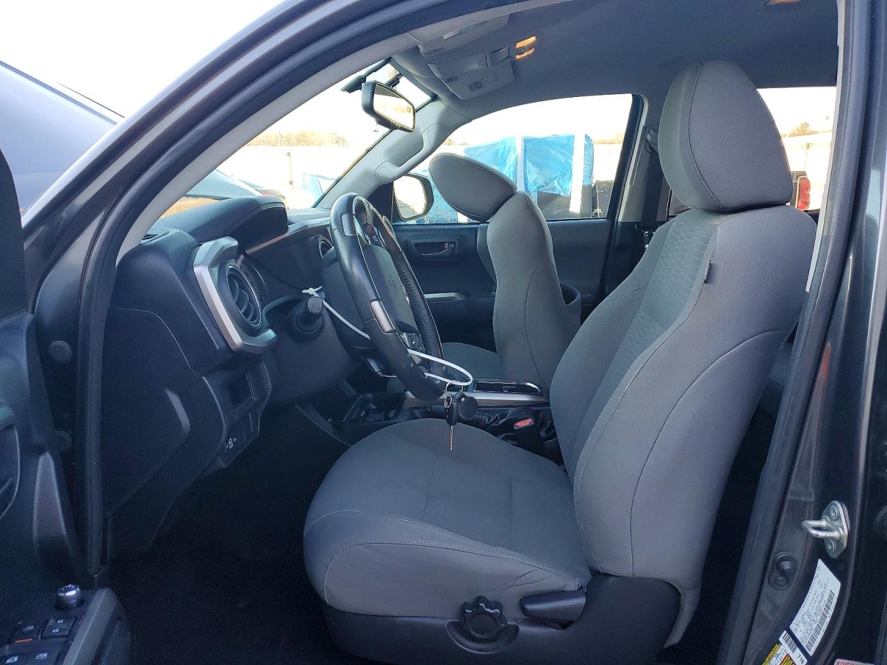 2017 TOYOTA TACOMA DOUBLE CAB photo 7