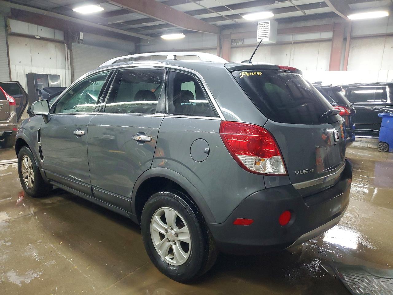 2008 SATURN VUE XE photo 2