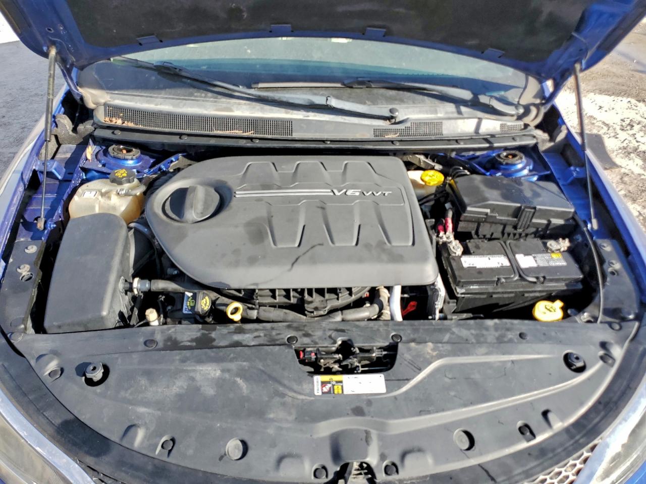 2015 CHRYSLER 200 C photo 11