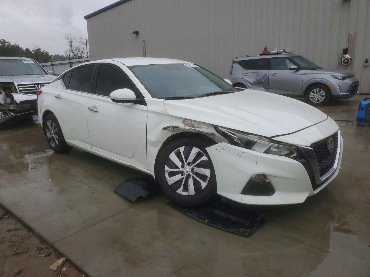 2019 NISSAN ALTIMA S photo 4
