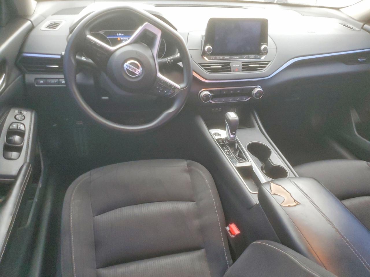 2019 NISSAN ALTIMA S photo 8