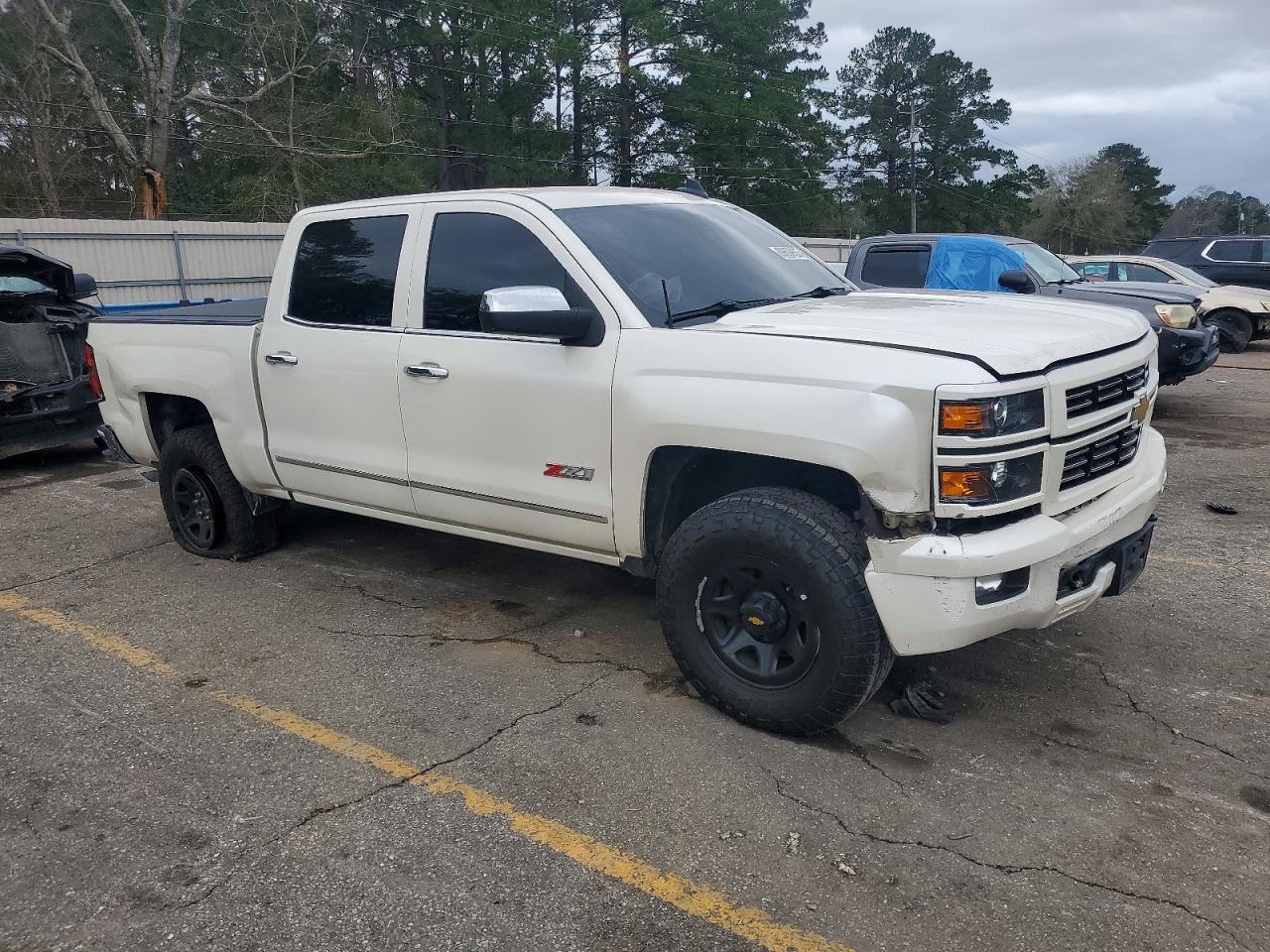 2015 CHEVROLET SILVERADO K1500 LTZ photo 4