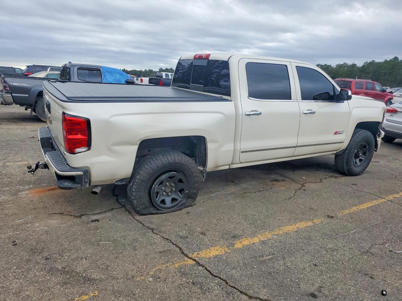 2015 CHEVROLET SILVERADO K1500 LTZ photo 3