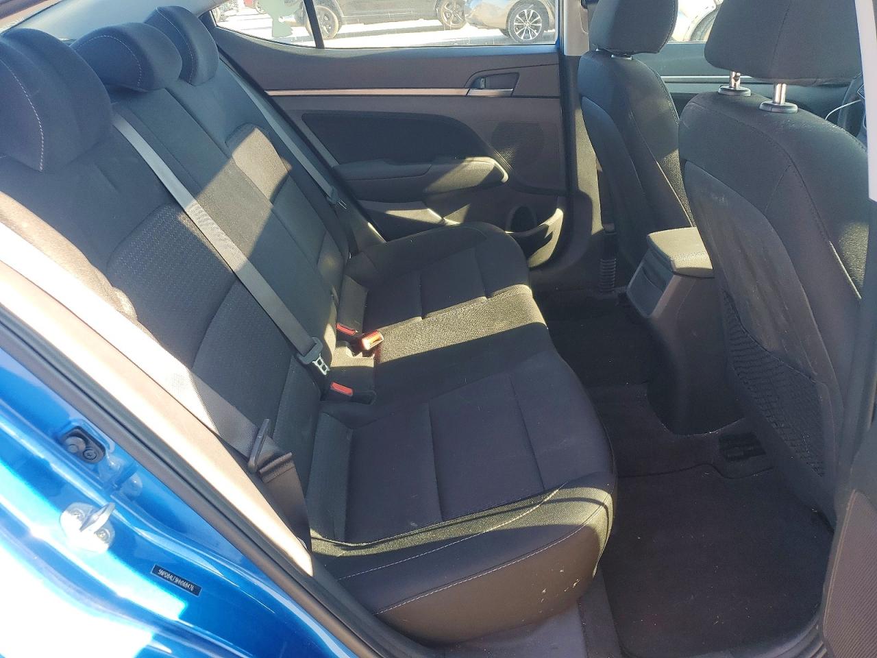 2017 HYUNDAI ELANTRA SE photo 10