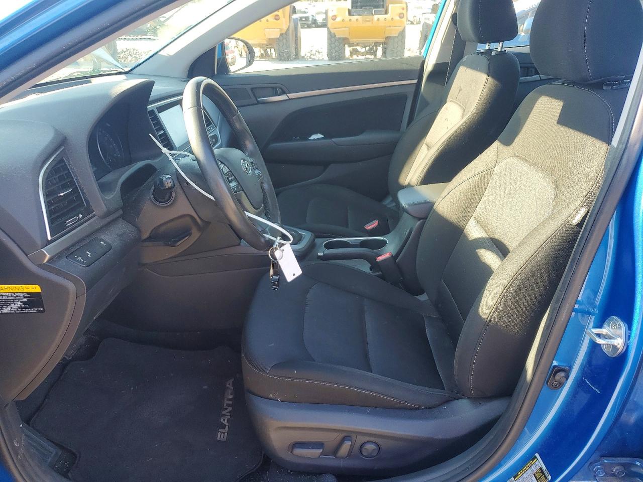 2017 HYUNDAI ELANTRA SE photo 7