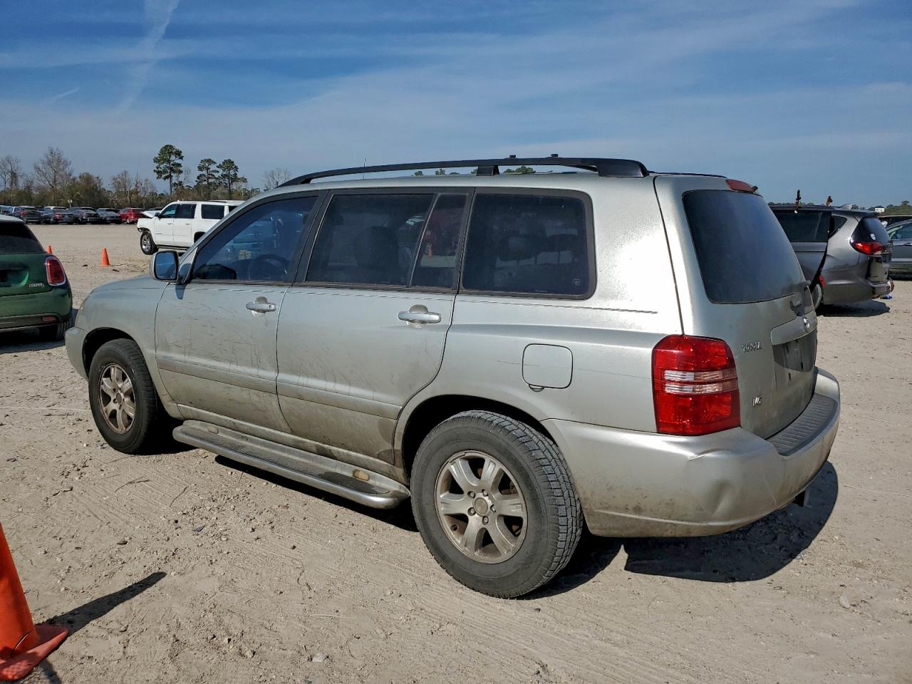 2003 TOYOTA HIGHLANDER LIMITED photo 2