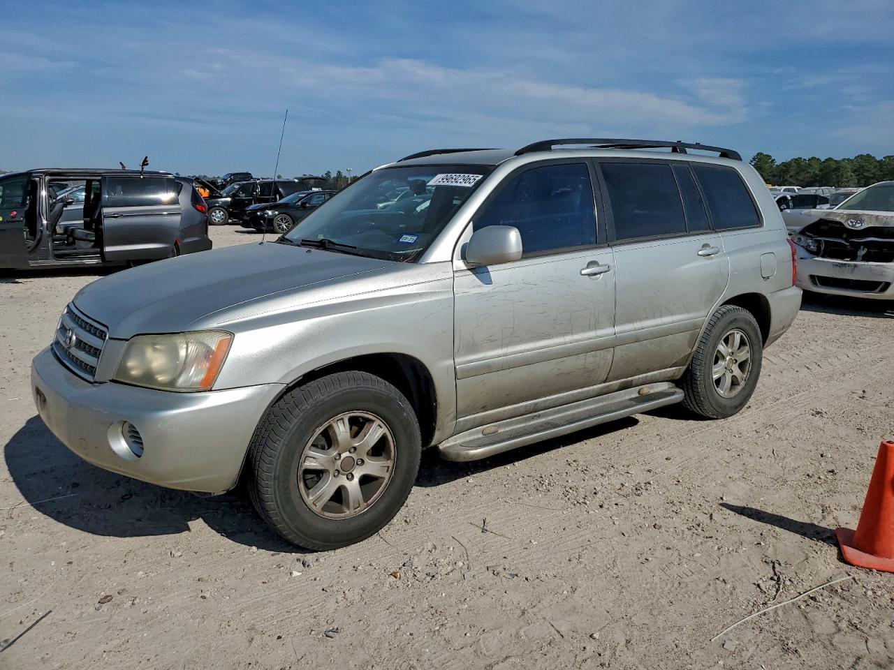 2003 TOYOTA HIGHLANDER