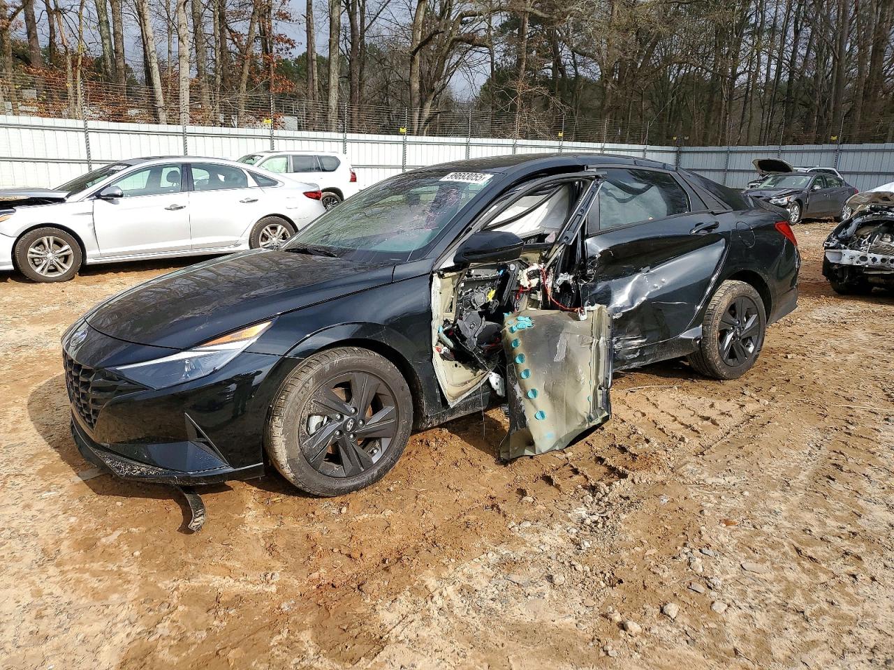 2023 HYUNDAI ELANTRA