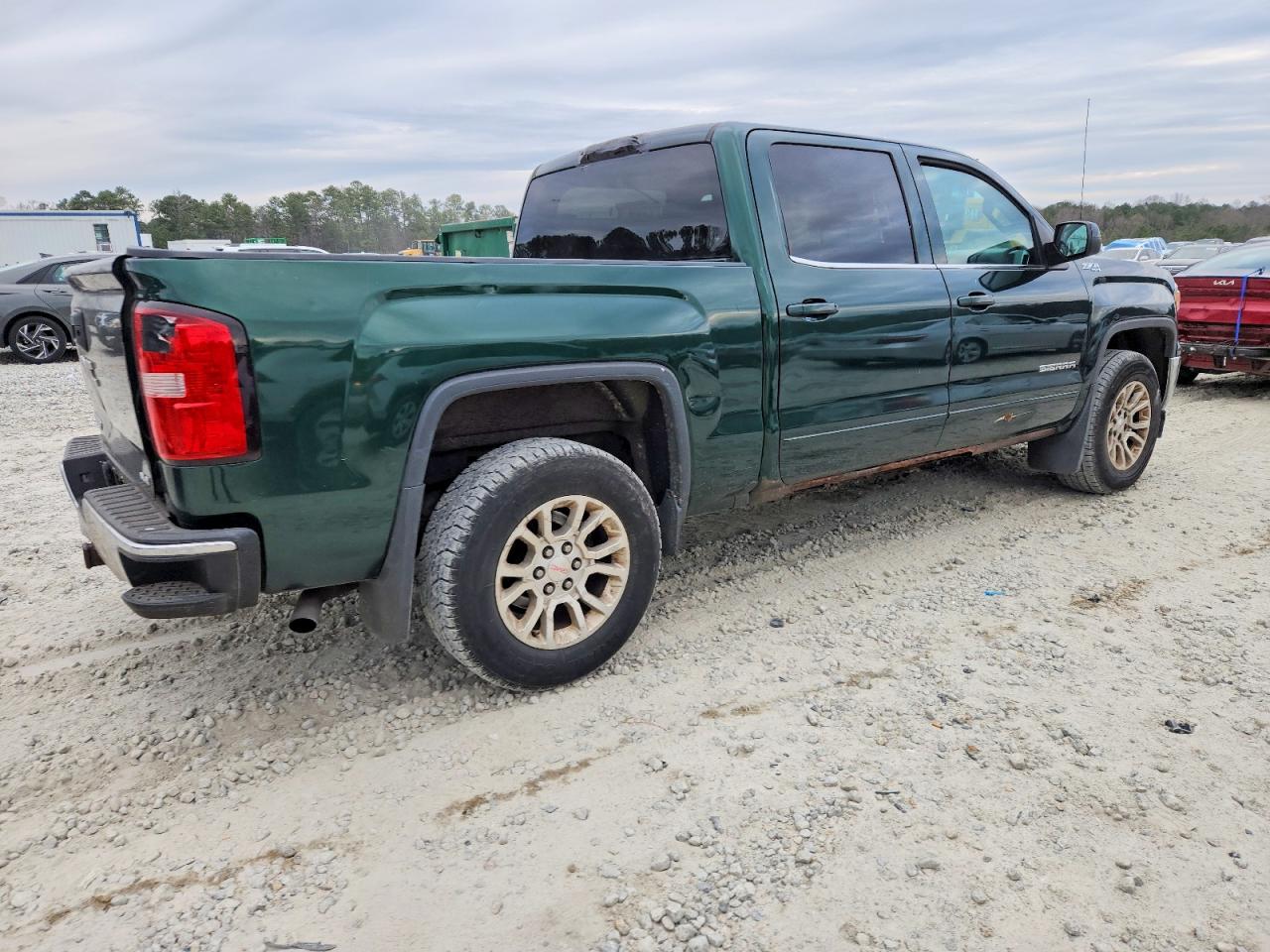2014 GMC SIERRA K1500 SLE photo 3