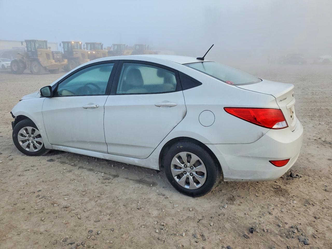 2017 HYUNDAI ACCENT SE photo 2
