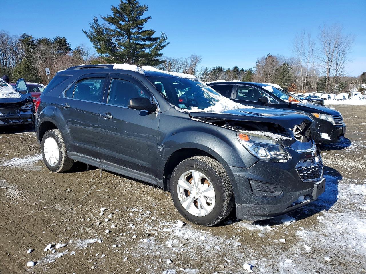 2017 CHEVROLET EQUINOX LS photo 4