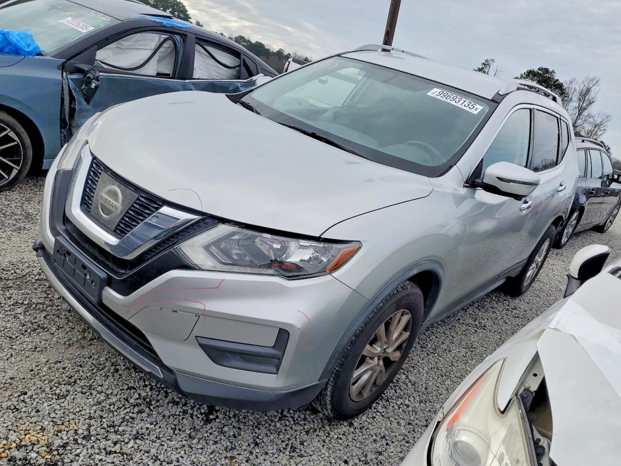 2017 NISSAN ROGUE
