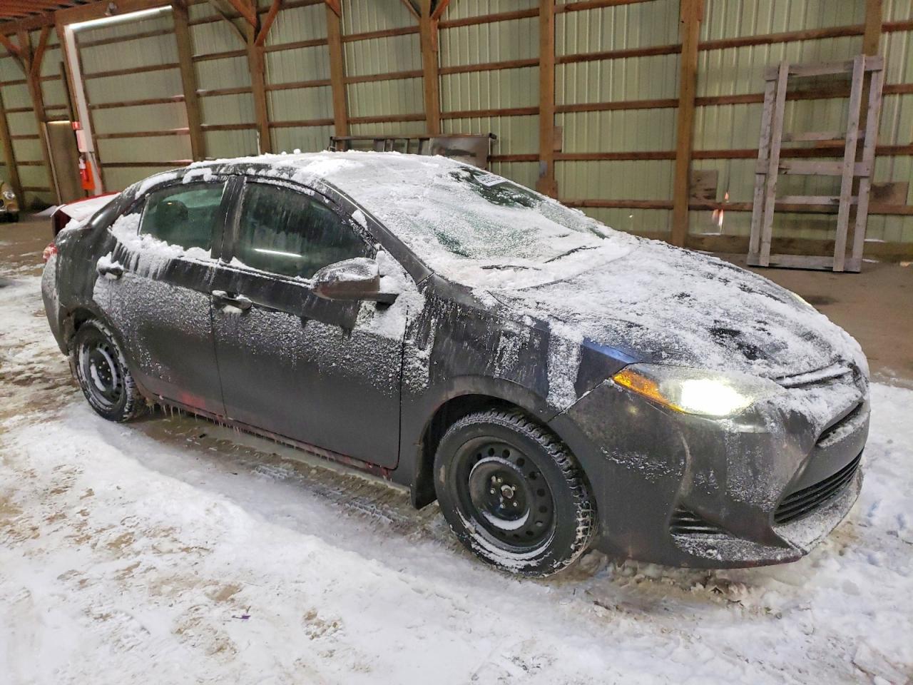2017 TOYOTA COROLLA L photo 4