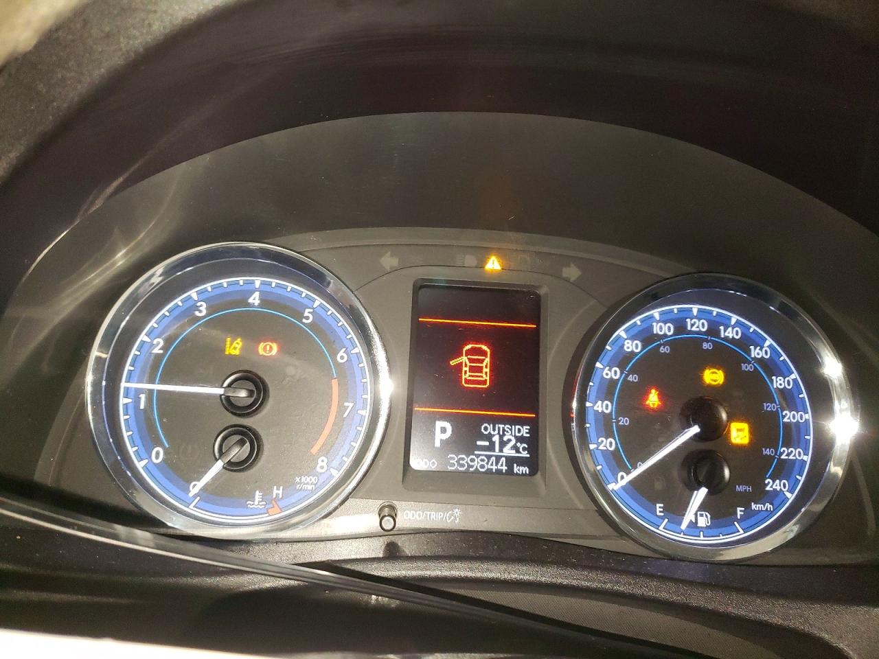 2017 TOYOTA COROLLA L photo 9