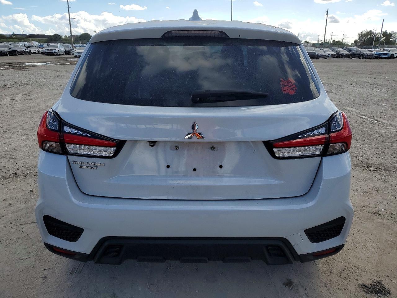 2024 MITSUBISHI OUTLANDER SPORT S/SE photo 6