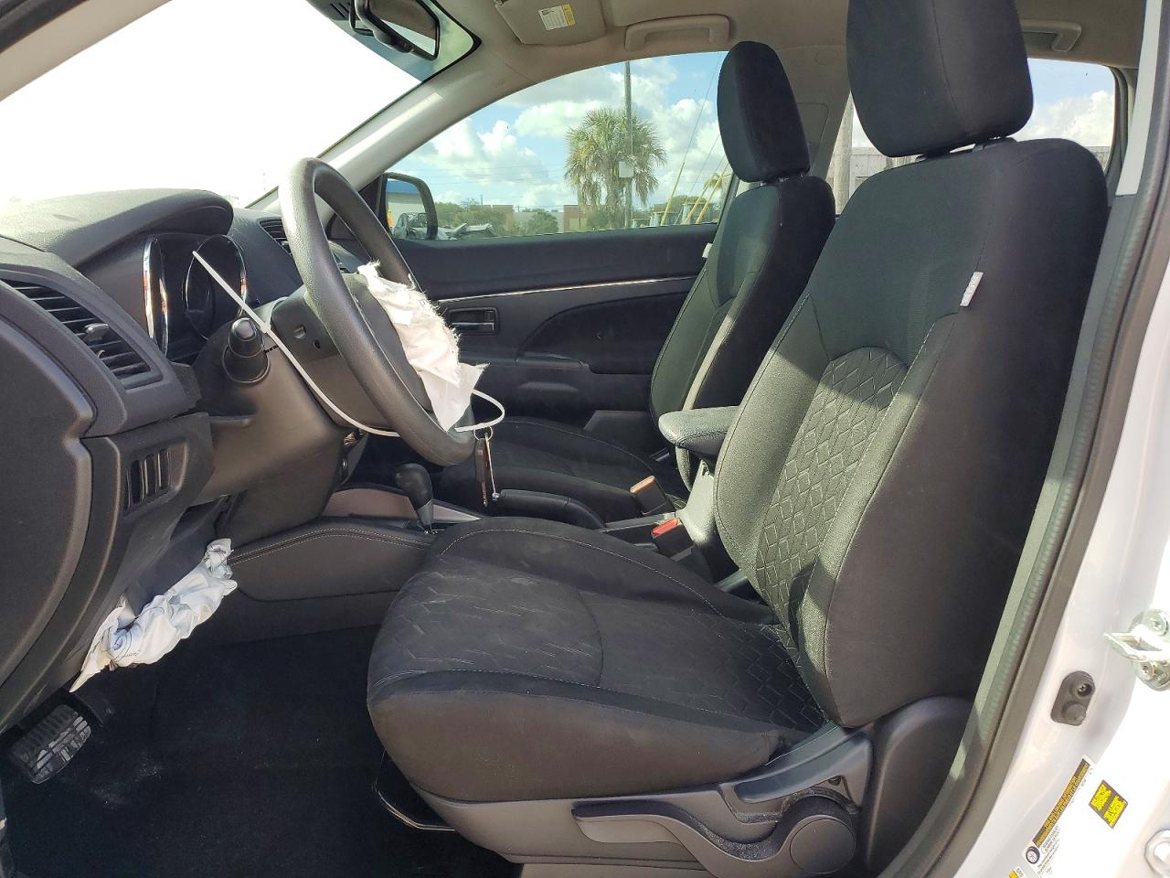 2024 MITSUBISHI OUTLANDER SPORT S/SE photo 7