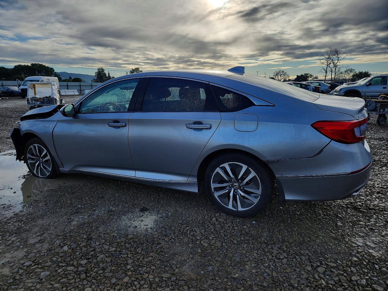 2018 HONDA ACCORD HYBRID EX photo 2