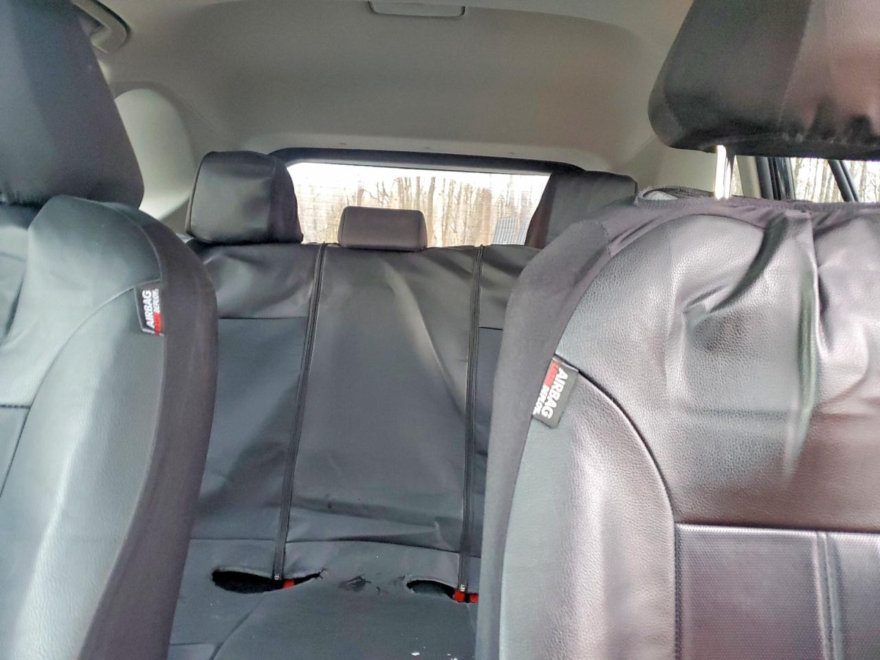 2025 TOYOTA RAV4 XLE photo 10