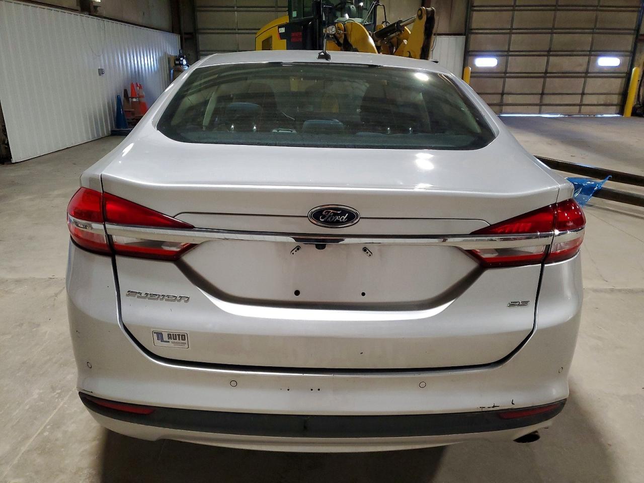 2017 FORD FUSION SE photo 6