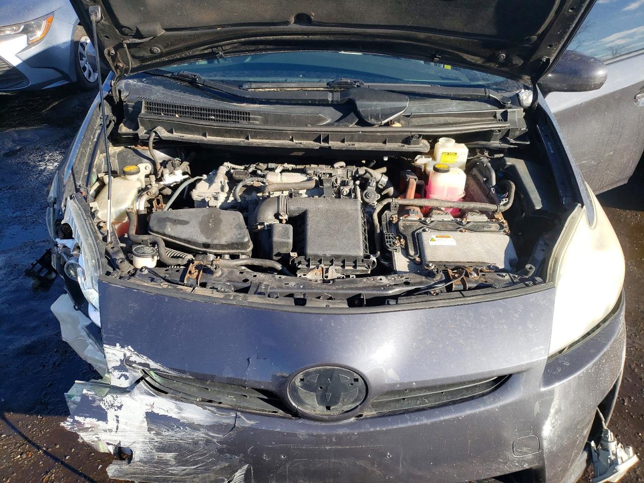 2011 TOYOTA PRIUS photo 11