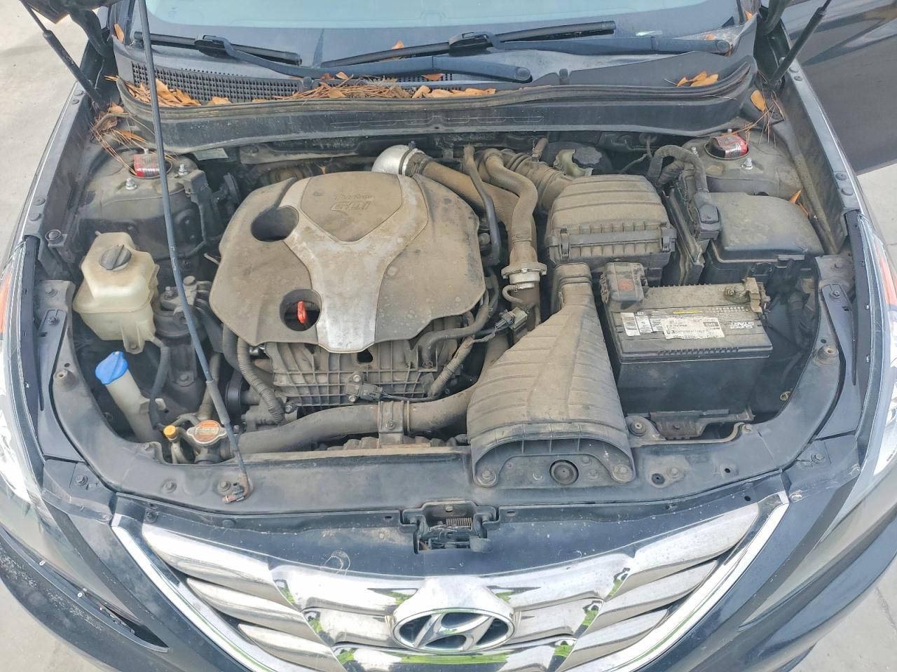 2011 HYUNDAI SONATA SE photo 11