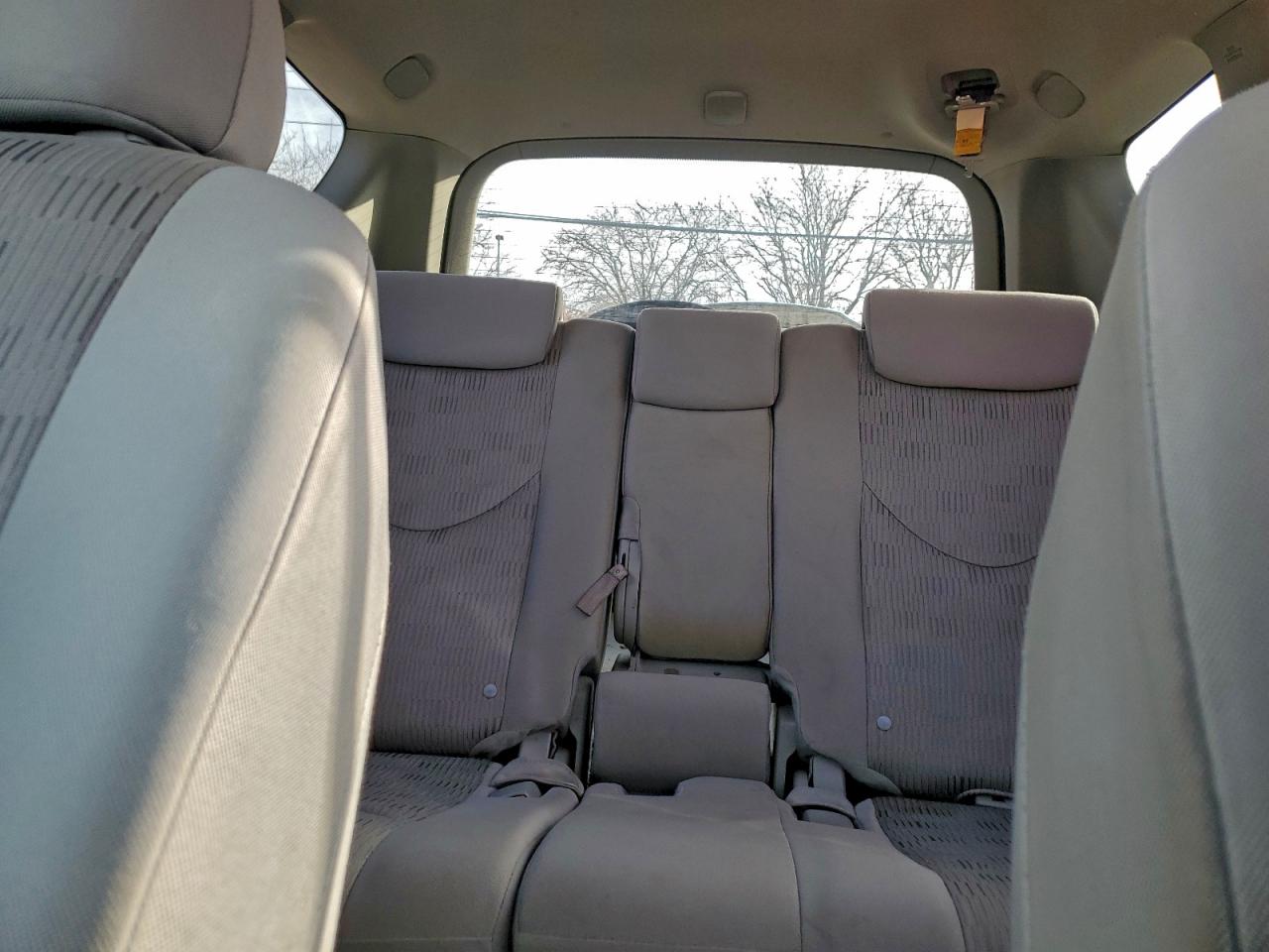 2010 TOYOTA RAV4 photo 10