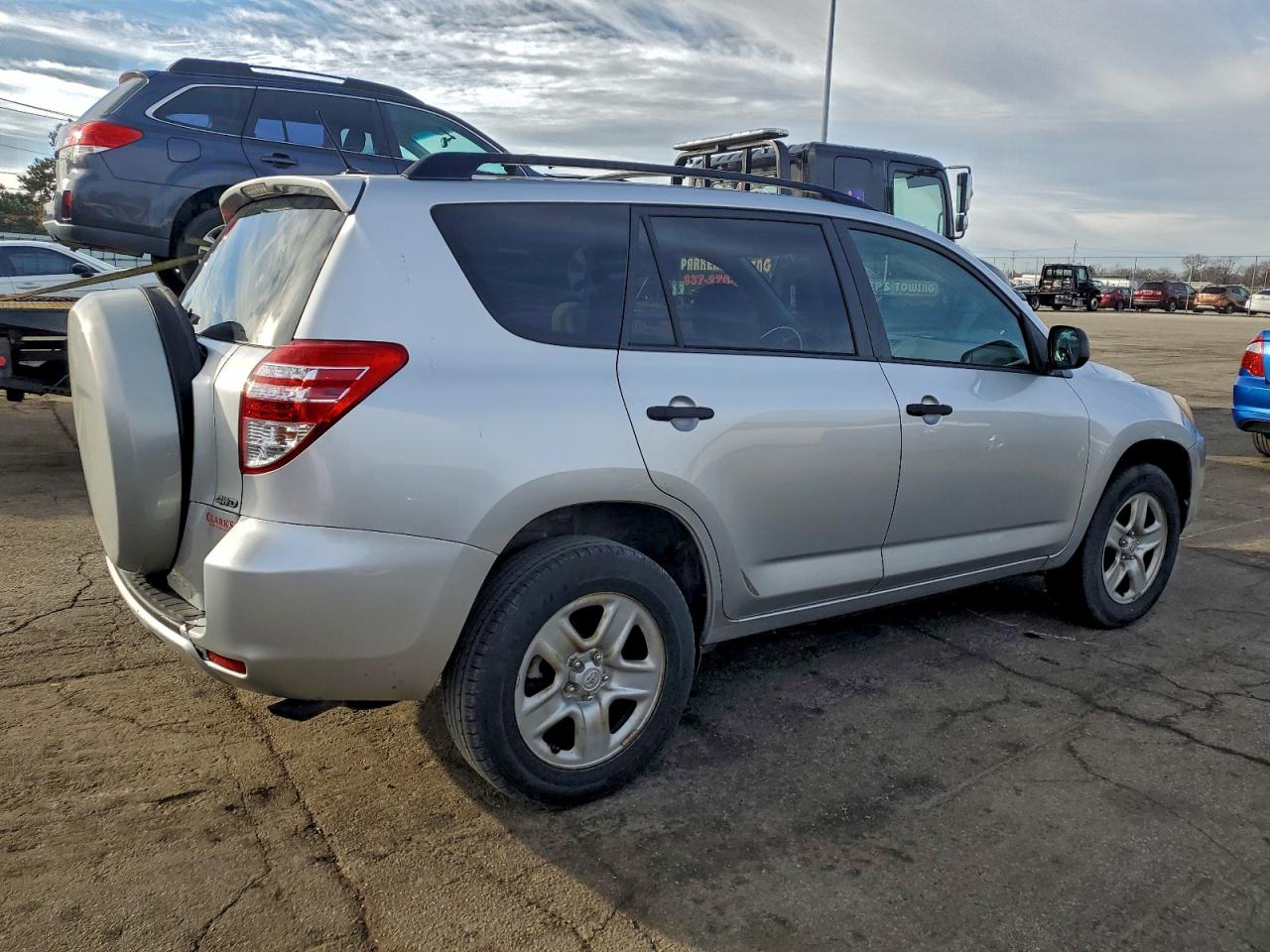 2010 TOYOTA RAV4 photo 3