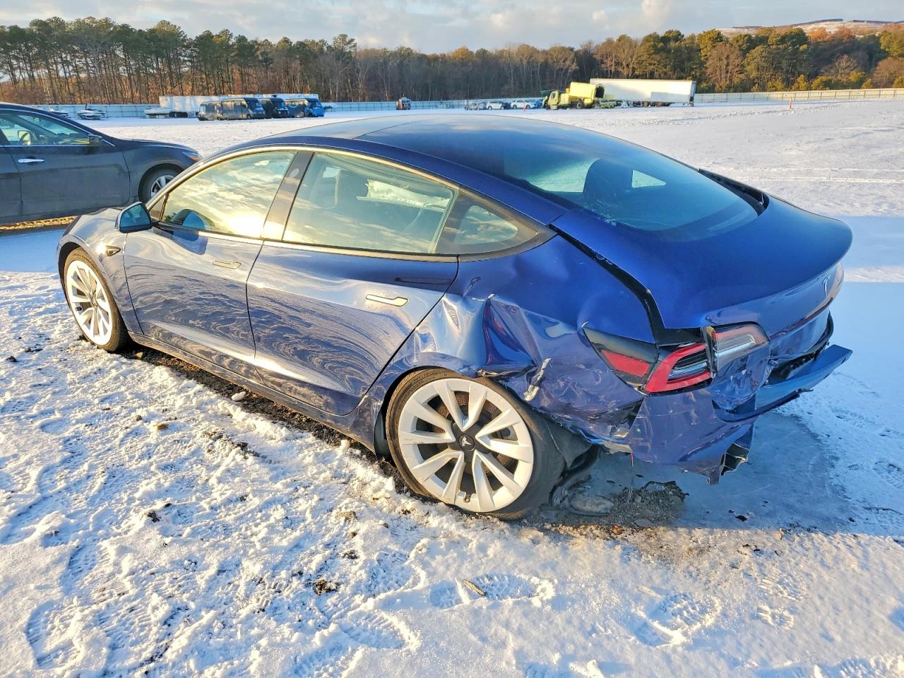 2022 TESLA MODEL 3 photo 2