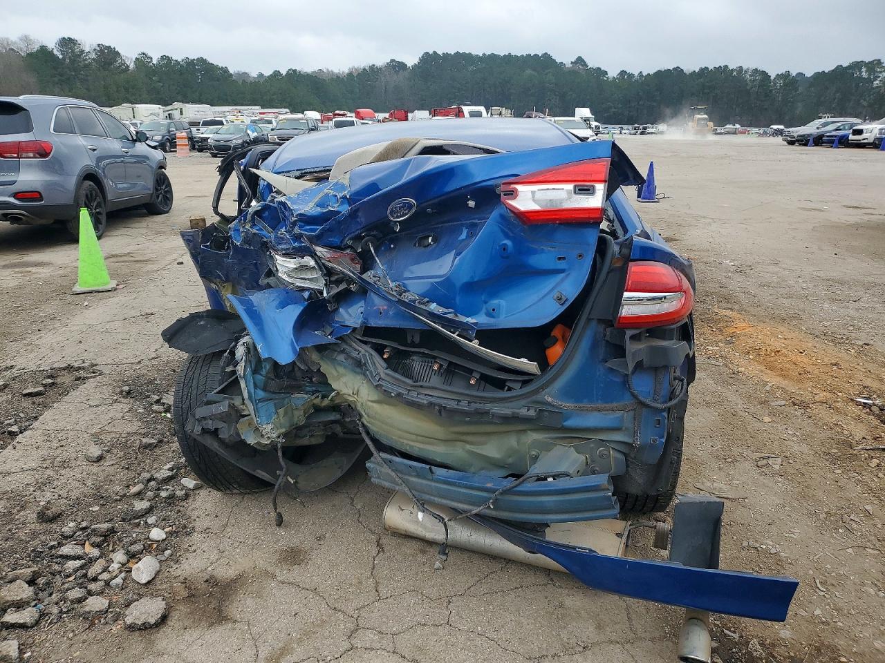2017 FORD FUSION SE photo 6